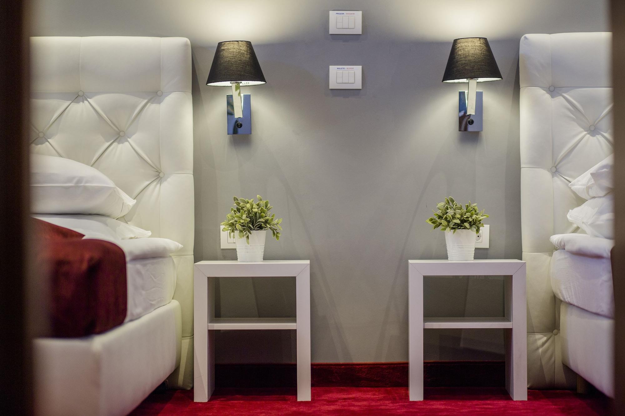Hotel Central Hotel 3*