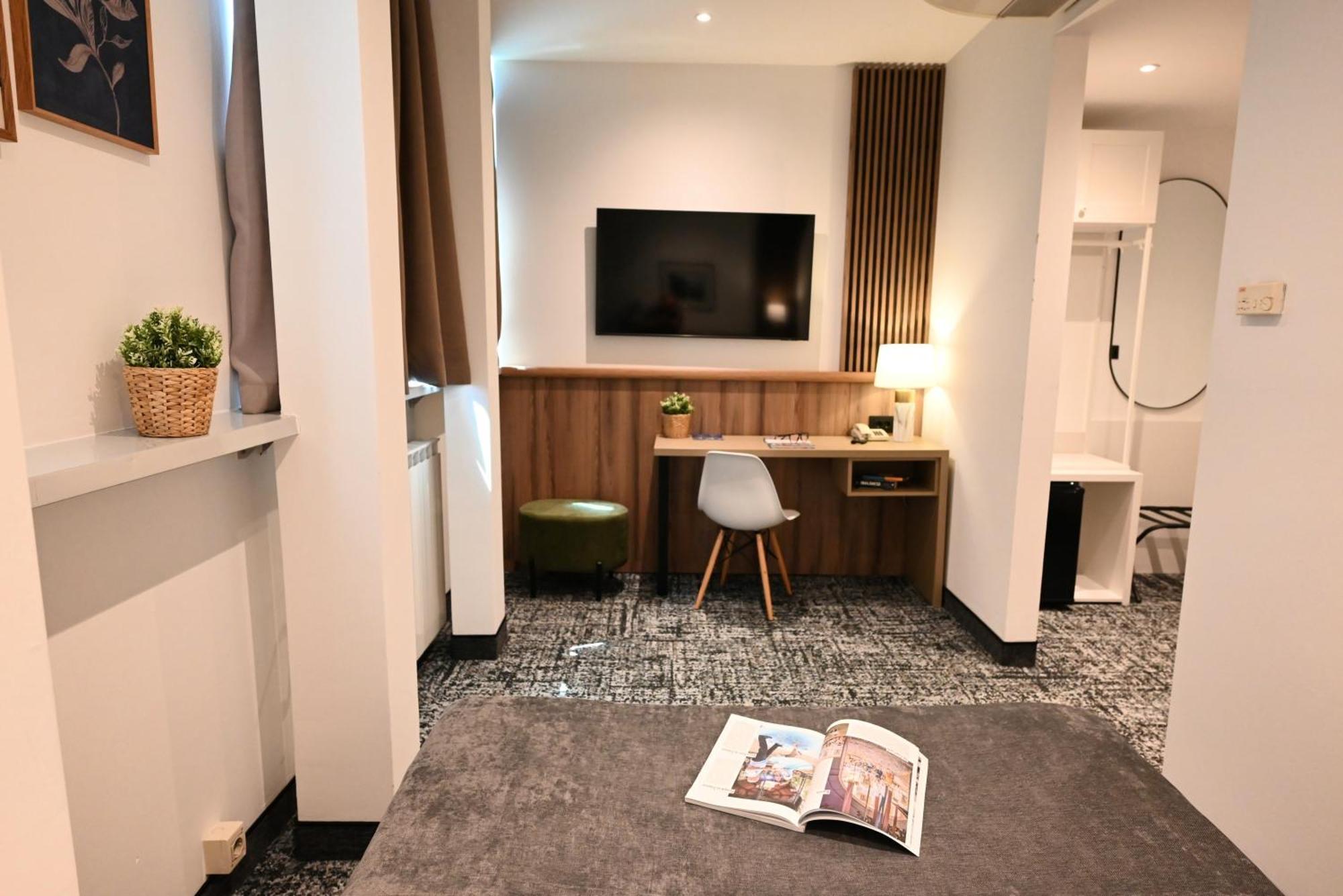 Hotel Central Hotel 3*