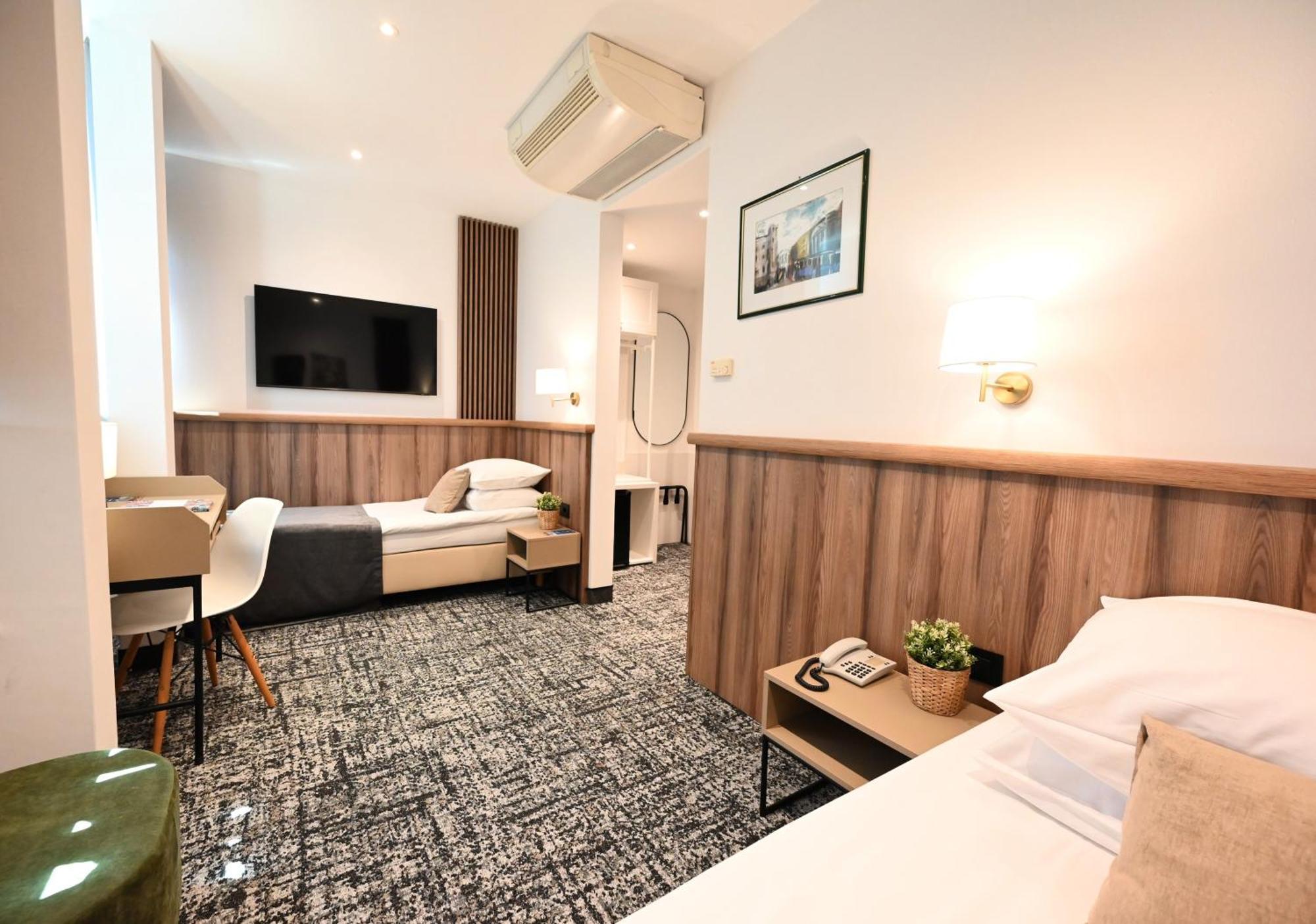 Hotel Central Hotel