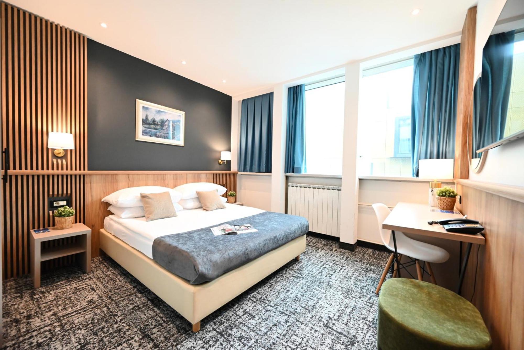 Hotel Central 3*