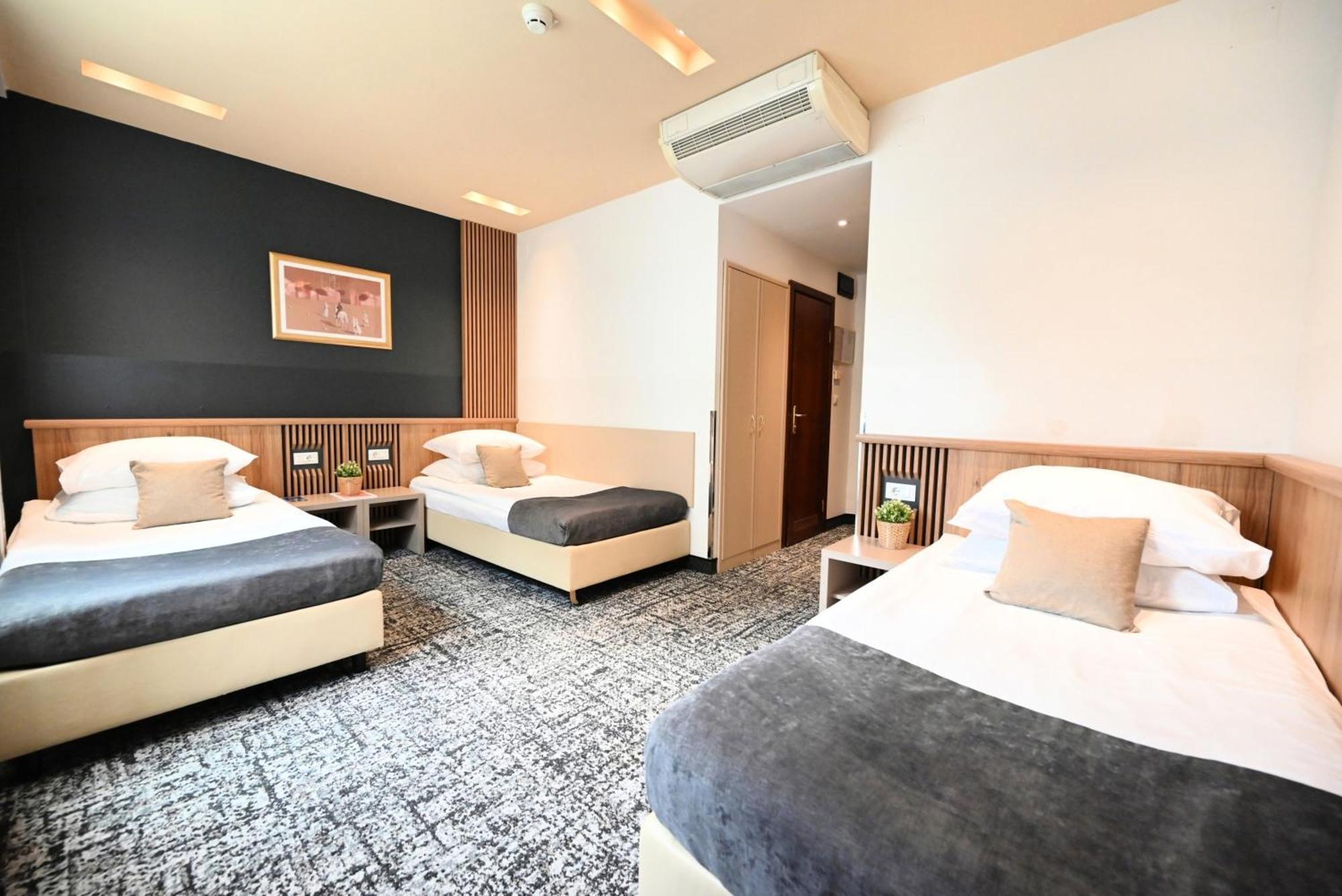 Hotel Central 3* Zagreb
