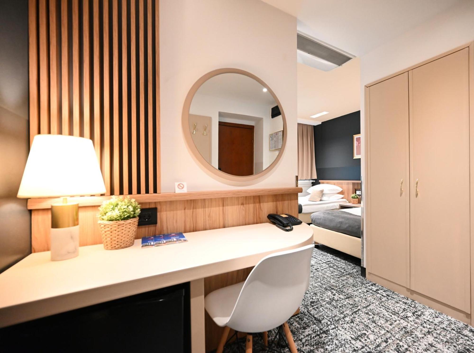 Hotel Central