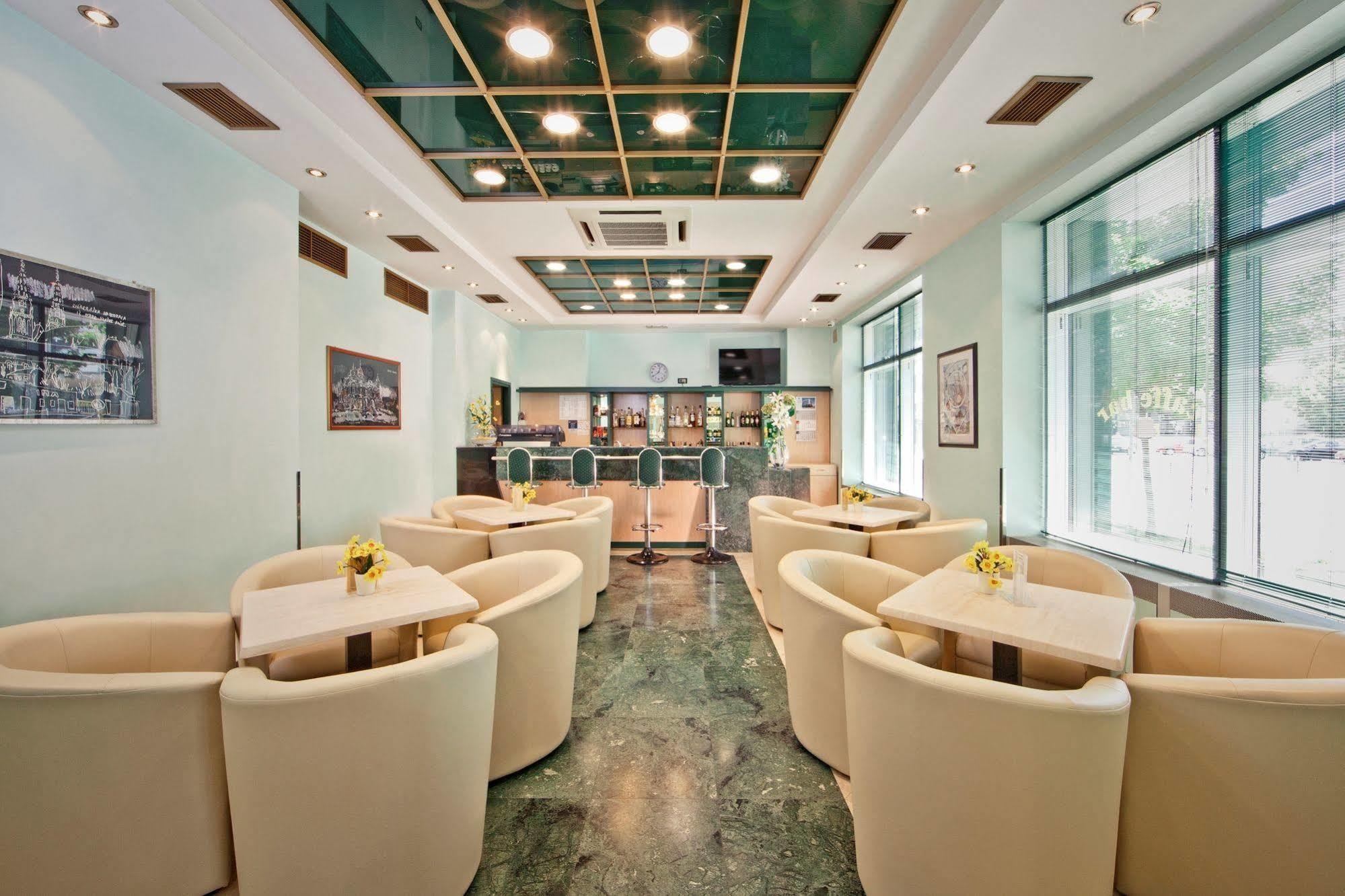 Hotel Central 3* Zagreb